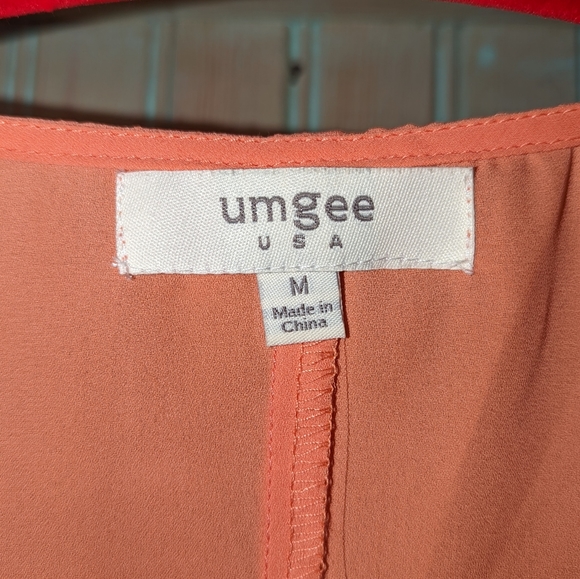 Umgee split back top - Picture 4 of 5